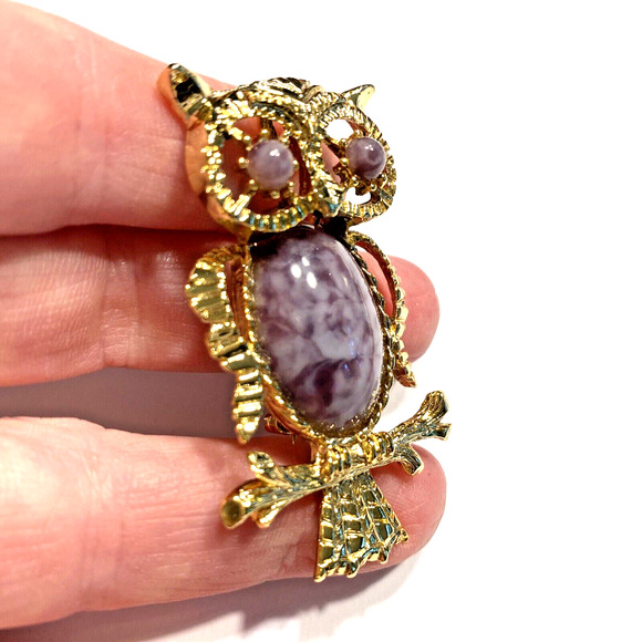 Vintage Gerrys Owl Brooch Goldtone & Purple Stone Statement Jewelry Pin Pendant - Picture 7 of 8